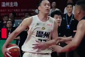 👍再看一下这丝滑背传！